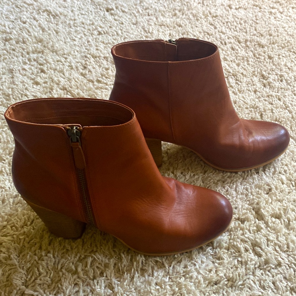 BP Trolley Leather Ankle Bootie - Picture 3 of 5